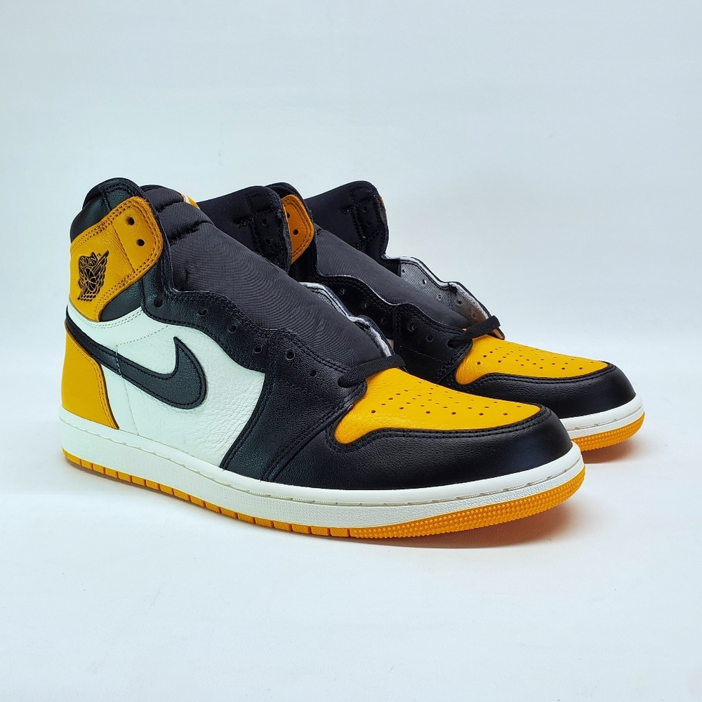 Air Jordan Retro 1 High - Picture 7 of 12